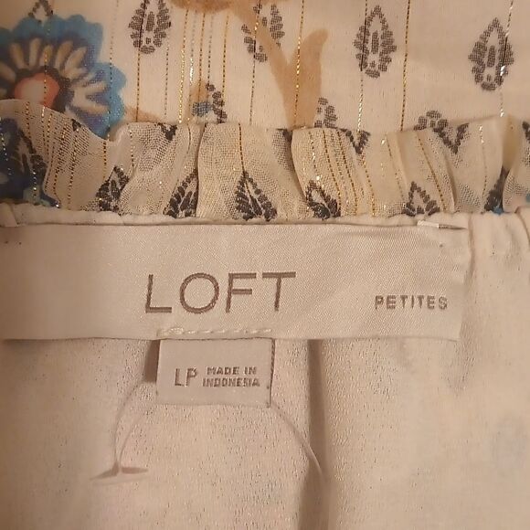 LOFT shimmer Vine smocked ruffle tie neck blouse size LP - Picture 10 of 11